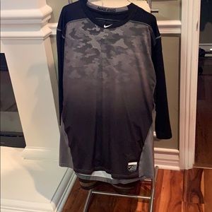 Men’s Nike pro shirt